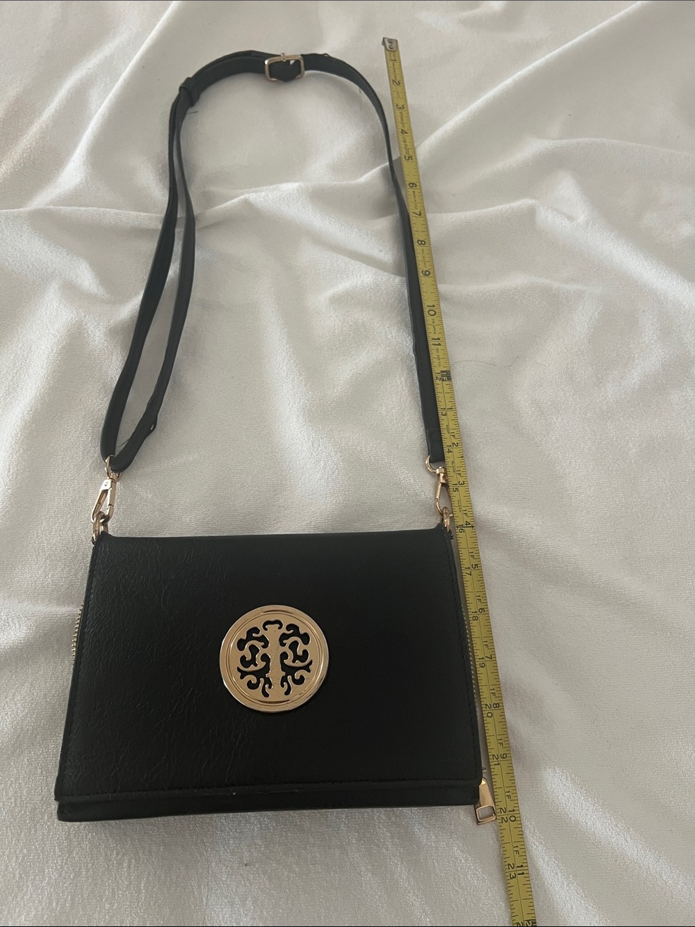 #2604**Black Vintage Crossbody Bag with Gold Medallion - Picture 4 of 17